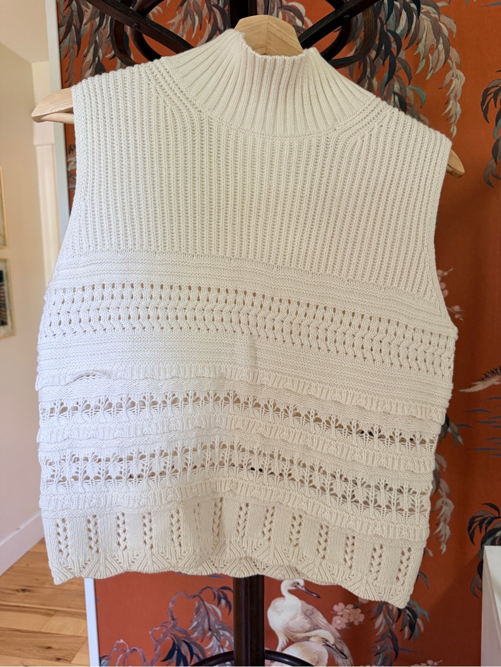 Abercrombie & Fitch Cream Ribbed Mock Neck Sweater Vest